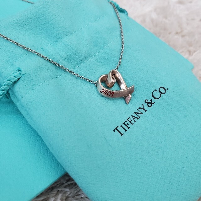 Tiffany & Co.(ティファニー)のティファニー　ラビングハートペンダント　スモールレッドエナメルフィニッシュネック レディースのアクセサリー(ネックレス)の商品写真