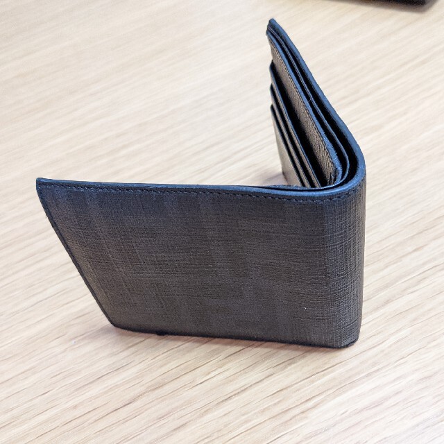 FENDI(フェンディ)のあき様専用　FENDI　財布 メンズのファッション小物(折り財布)の商品写真