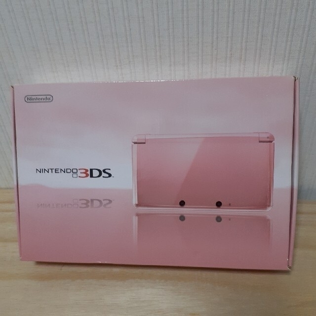 美品☆ニンテンドー 3DS ミスティピンク 任天堂 生産終了