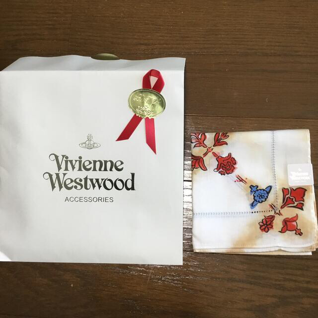 Vivienne Westwood(ヴィヴィアンウエストウッド)のお値引き中！vivienne Westwood 大判ハンカチ レディースのファッション小物(ハンカチ)の商品写真