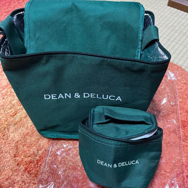 DEAN & DELUCA(ディーンアンドデルーカ)のDEAN &DELUCA 保冷バック　2個セット インテリア/住まい/日用品の日用品/生活雑貨/旅行(日用品/生活雑貨)の商品写真