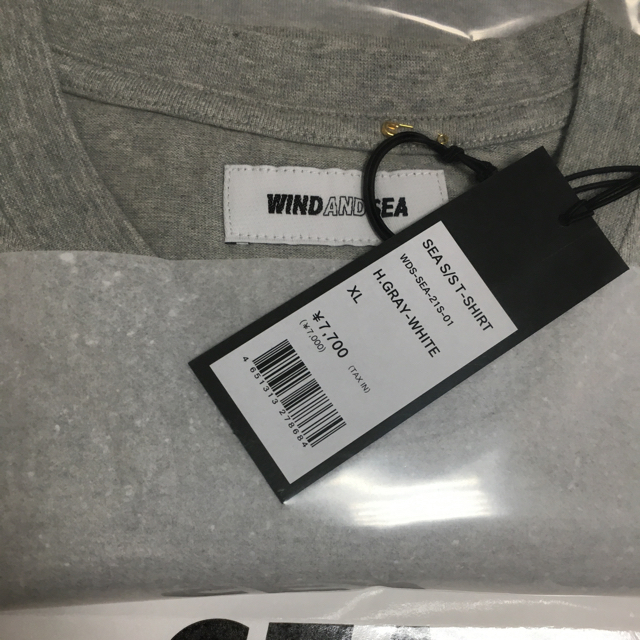 SEA(シー)のXL WIND AND SEA S/S T-SHIRT H.GRAY-WHITE メンズのトップス(Tシャツ/カットソー(半袖/袖なし))の商品写真