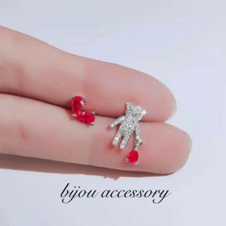 ハート♡&ベアに揺れる雫ピアス★*クリアシルバー★夏ピアス(アクセサリー)