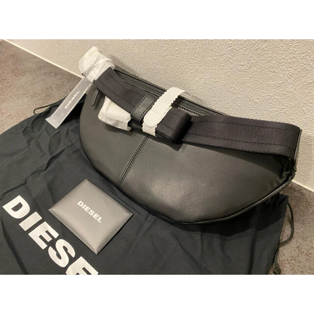 DIESEL - ☆期間限定価格☆【新品、未使用、保存袋付き】ディーゼル
