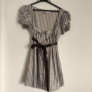 ザラ(ZARA)のZARA トップス(カットソー(半袖/袖なし))