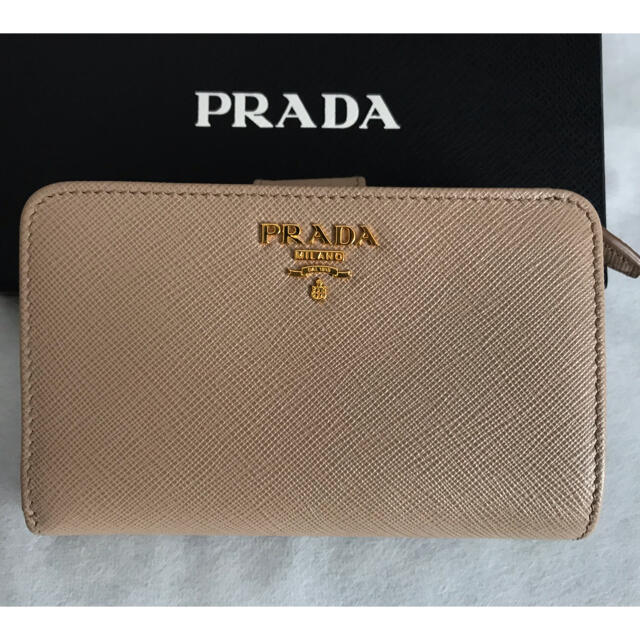 楽天スーパーセール】 PRADA プラダ上品ベージュのサフィアーノ二