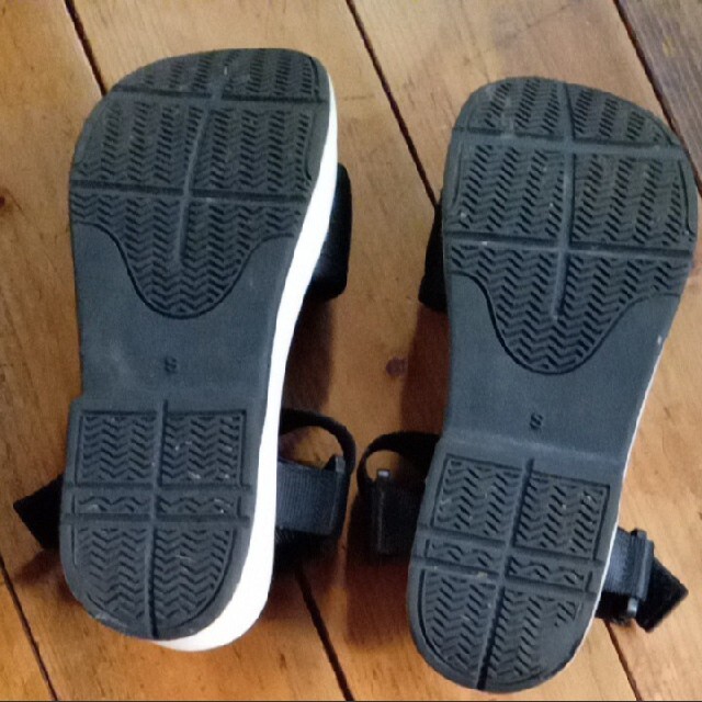 GU(ジーユー)のGU　ジーユー　厚底スポーツサンダル レディースの靴/シューズ(サンダル)の商品写真
