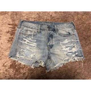 アメリカンイーグル(American Eagle)の10月末処分！AMERICAN EAGLE デニムダメージショートパンツ(ショートパンツ)