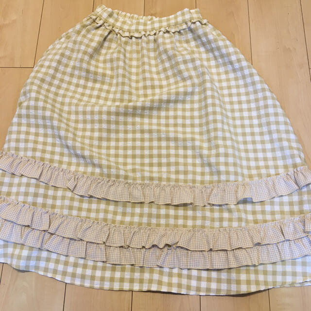 merlot(メルロー)のメルロー　ギンガムチェックロングスカート (ベージュ) レディースのスカート(ロングスカート)の商品写真