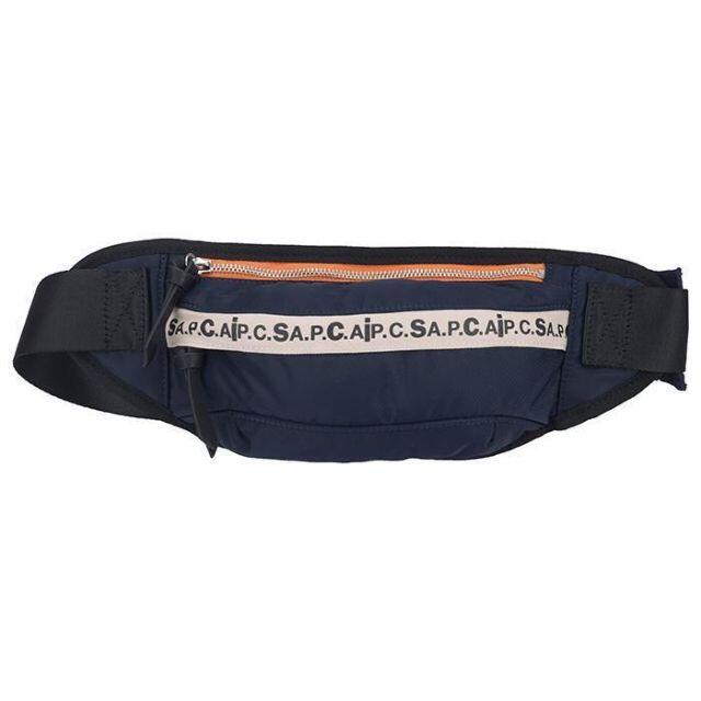 A.P.C(アーペーセー)の▼A.P.C. ボディバッグ PAAEK M62164 IAK ダークネイビー メンズのバッグ(ボディーバッグ)の商品写真