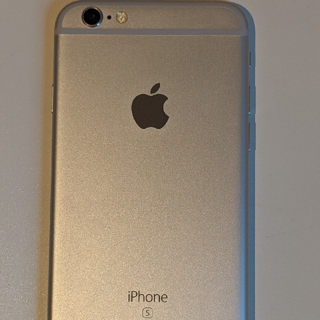 iPhone6s シルバー　 スマホ/家電/カメラのスマートフォン/携帯電話(スマートフォン本体)の商品写真