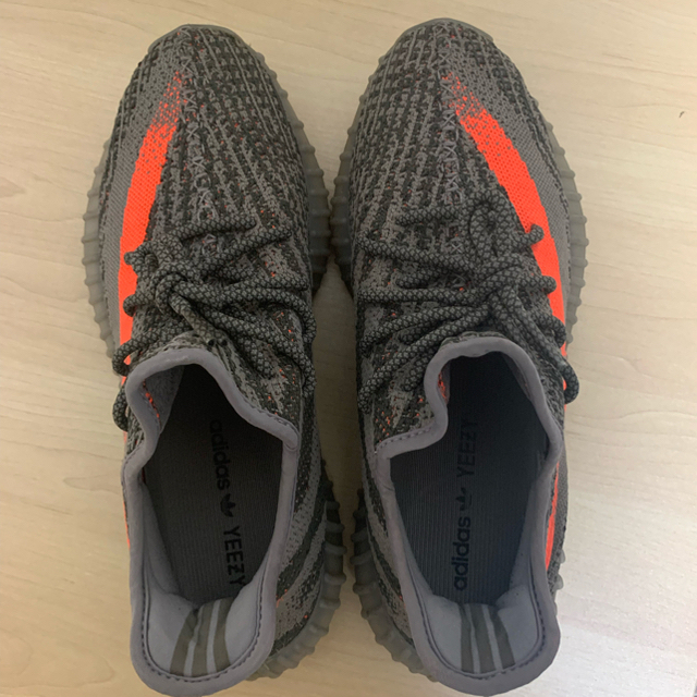 adidas(アディダス)のadidas yeezy boost350v2 ベルーガ　beluga メンズの靴/シューズ(スニーカー)の商品写真