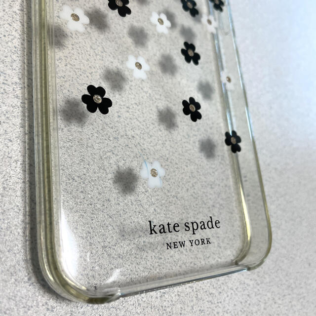 kate spade new york(ケイトスペードニューヨーク)の週末限定値下げ　ケイトスペード　iPhone12ケース スマホ/家電/カメラのスマホアクセサリー(iPhoneケース)の商品写真