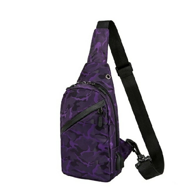 パープル　紫　カモフラージュ　ボディバック　USBポート　ワンショルダーバック メンズのバッグ(ボディーバッグ)の商品写真