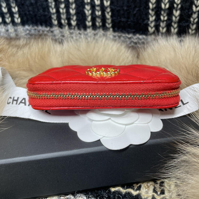 CHANEL(シャネル)の超美品！大人気★CHANEL 19  マトラッセ★コインケース　ミニ財布 レディースのファッション小物(財布)の商品写真