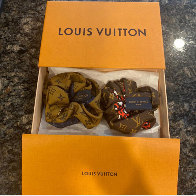 LOUIS VUITTON UNBOXING HAUL 2020, VAVIN CHAIN WALLET BLACK