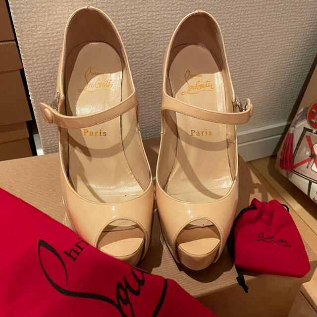 Christian Louboutin(クリスチャンルブタン)のクリスチャンルブタン　ストラップパンプス レディースの靴/シューズ(ハイヒール/パンプス)の商品写真