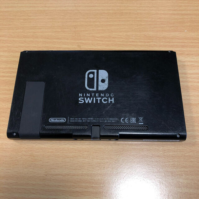 ニンテンドースイッチ　本体　ジョイコン