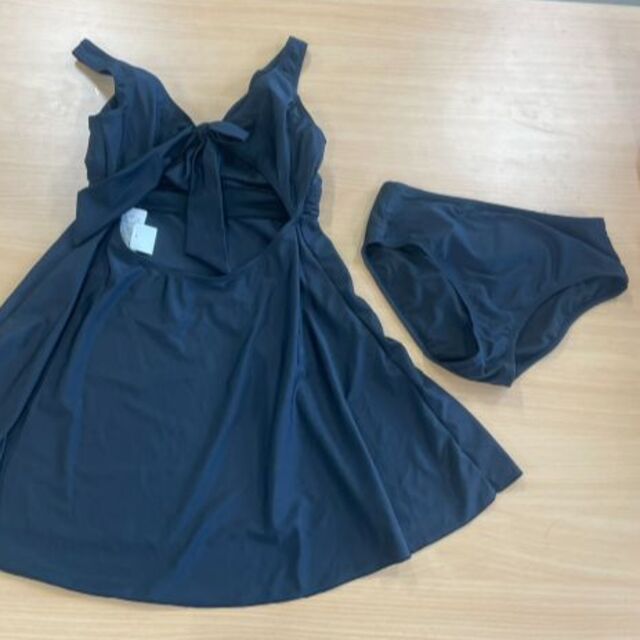 新品　水着　ワンピース  黒　サイズ LL レディースの水着/浴衣(水着)の商品写真