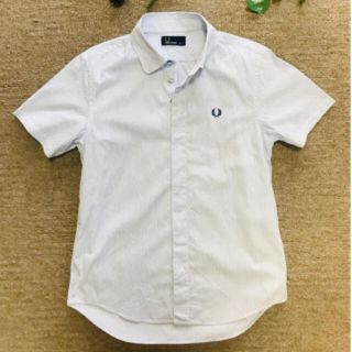 フレッドペリー(FRED PERRY)のFRED PERRY フレッドペリー  ストライプシャツ　F4331(シャツ)