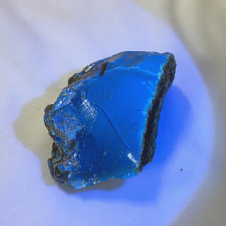ブルーアンバー原石 琥珀原石 インドネシア スマトラ島産 ④の通販 