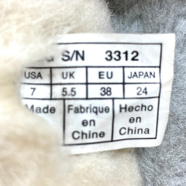 『 UGG アグ　スニーカー　24.0cm  黒 』レディース シューズ　冬 レディースの靴/シューズ(その他)の商品写真