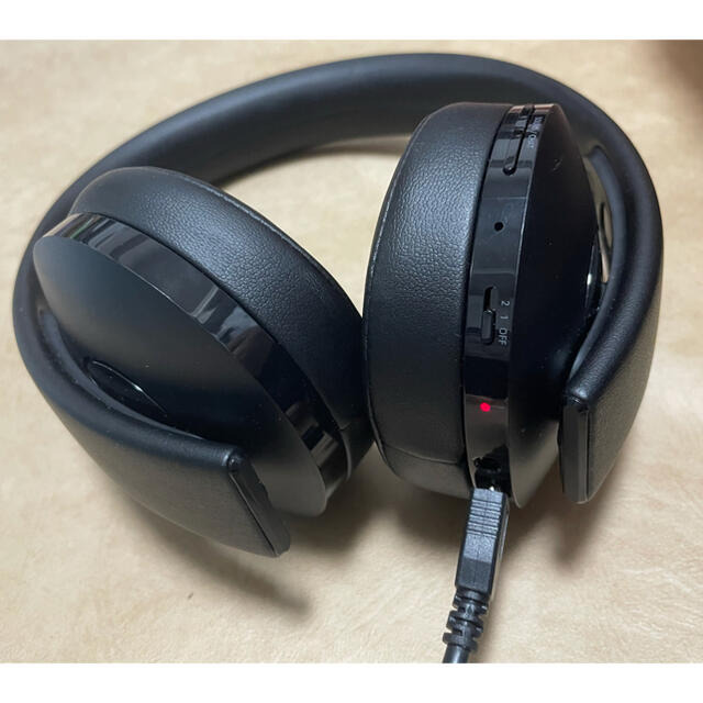 PlayStation(プレイステーション)のPlayStation Headset CUHJ-15007 スマホ/家電/カメラのオーディオ機器(ヘッドフォン/イヤフォン)の商品写真