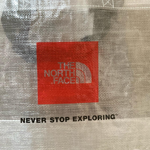 THE NORTH FACE(ザノースフェイス)の新品未使用　韓国正規品　ノースフェイス　クリアバッグ　トートバッグ　ショルダー レディースのバッグ(トートバッグ)の商品写真