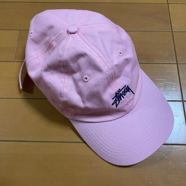 STUSSY(ステューシー)のステューシー　ローキャップ レディースの帽子(キャップ)の商品写真