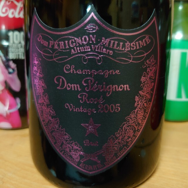 Dom Pérignon(ドンペリニヨン)のドンペリ　ピンク2005年 食品/飲料/酒の酒(シャンパン/スパークリングワイン)の商品写真