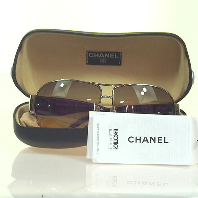 CHANEL(シャネル)のシャネル 4128 c.317/70 サングラス 紫  CHANEL レディースのファッション小物(サングラス/メガネ)の商品写真