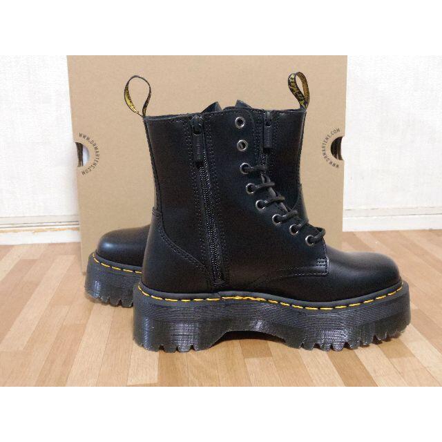 Dr.Martens(ドクターマーチン)のドクターマーチン UK4 JADON 厚底 ブーツ 8ホール  黒 くろ    レディースの靴/シューズ(ブーツ)の商品写真