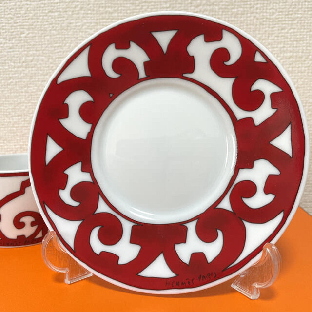 新品 ギフト包装】エルメス ガダルキヴィール ティーカップ&ソーサー