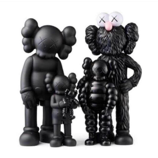 キャラクターグッズKAWS FAMILY BLACK