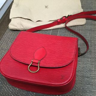 ルイヴィトン(LOUIS VUITTON)の新商品入荷中 こちら様専用【美品】ルイ ヴィトン エピ ショルダーバック(ショルダーバッグ)