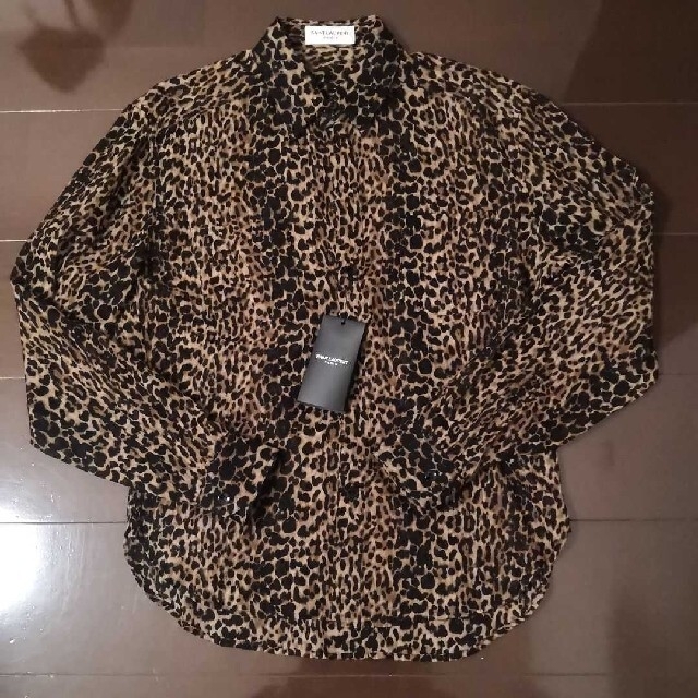 Saint Laurent(サンローラン)のサンローラン レオパードシャツ レディースのトップス(シャツ/ブラウス(長袖/七分))の商品写真