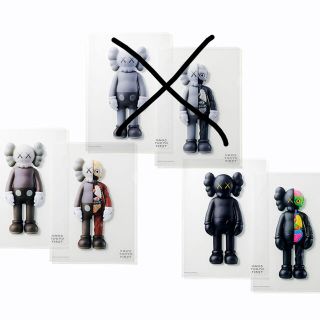 メディコムトイ(MEDICOM TOY)のkaws first Tokyo クリファイル2枚セット(クリアファイル)