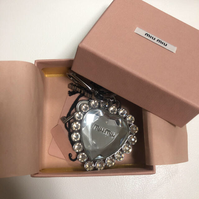 MIU MIU - miu miu クリスタルモチーフ キーリングの通販 by MIU MIU - miu miu クリスタルモチーフ キーリングの通販 by