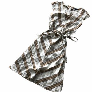 Burberry 銀座三越 伊勢丹限定 ワンピ ブルーレーベルの通販 ラクマ Burberry 銀座三越 伊勢丹限定 ワンピ ブルーレーベルの通販 ラクマ