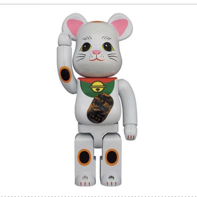 MEDICOM TOY(メディコムトイ)のBE@RBRICK 招き猫 白メッキ 発光 400％  エンタメ/ホビーのフィギュア(その他)の商品写真