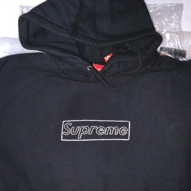 爆買い人気 Supreme - SupremeKAWS Chalk Logo Hooded Sweatshirtの通販 by risusama1a's shop｜シュプリームならラクマ お得再入荷