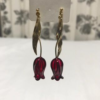 ミッシュマッシュ(MISCH MASCH)のチューリップ　ピアス　赤(ピアス)