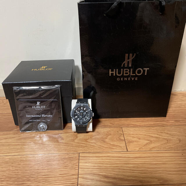 消費税無し HUBLOT - HUBLOT 腕時計(アナログ) 消費税無し HUBLOT - HUBLOT 腕時計(アナログ)