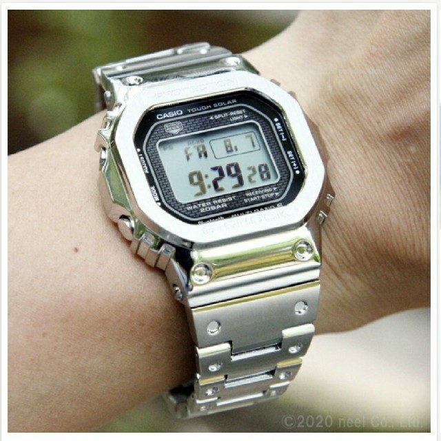 CASIO G-SHOCK GMW-B5000D-1JF フルメタルシルバー