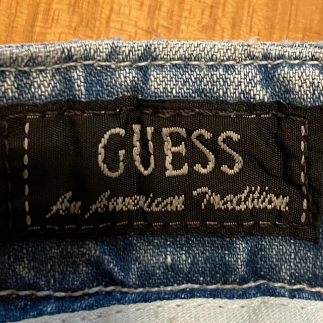 GUESS(ゲス)のGUESS ショートパンツ レディースのパンツ(ショートパンツ)の商品写真