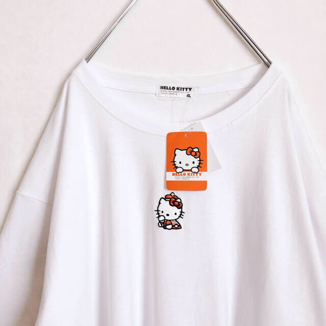 ハローキティ(ハローキティ)のハローキティ ワンポイント 刺繍 サンリオ 4L 大きなサイズ 白 レディースのトップス(Tシャツ(半袖/袖なし))の商品写真