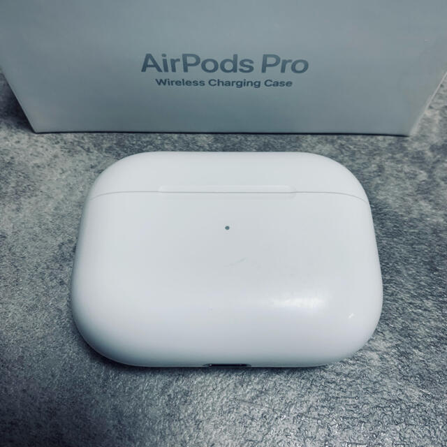 Apple AirPods  Pro エアーポッズ　充電ケースのみ商品状態