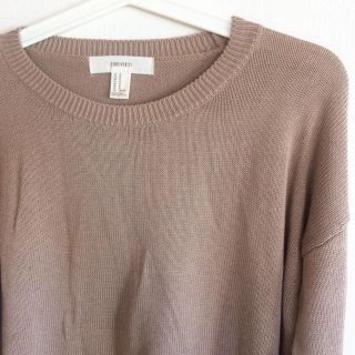 フォーエバートゥエンティーワン(FOREVER 21)の未使用！Forever21 ショート丈 トップス(ニット/セーター)