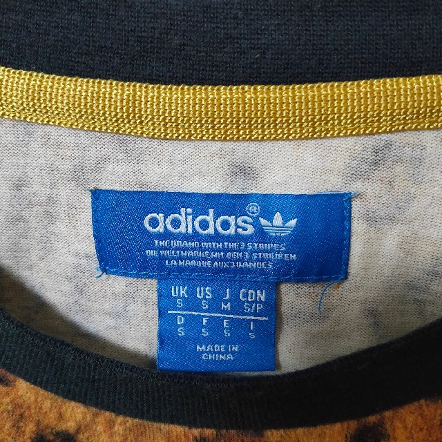 adidas(アディダス)のadidas レオパード柄 豹柄 半袖Tシャツ カットソー メンズ M ヒョウ柄 メンズのトップス(Tシャツ/カットソー(半袖/袖なし))の商品写真