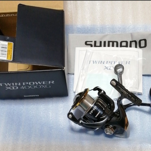 シマノ シマノ 17 ツインパワーXD 4000XG 新品 未使用 名機 検索ツ